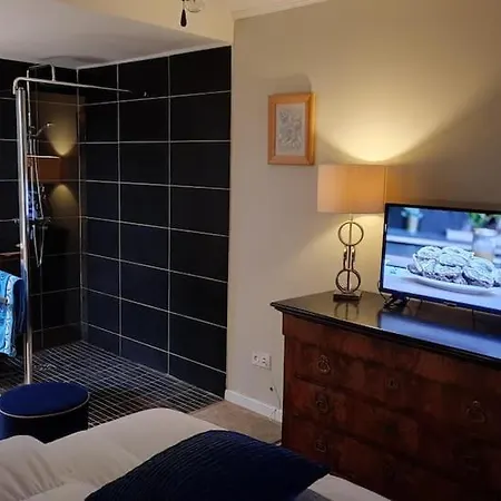 La Bastide En Front D'etang De Thau 布齐盖