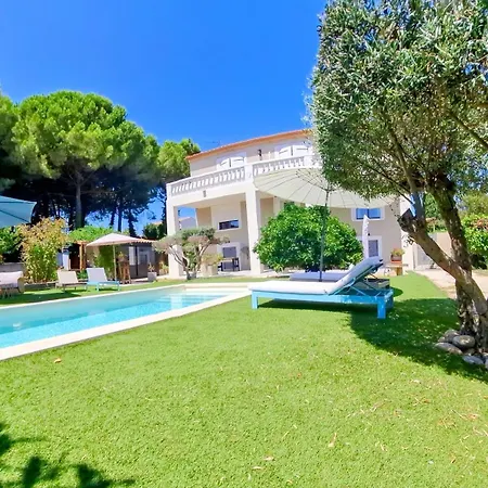 La Villa Francoismarie Апартаменты Бузиг